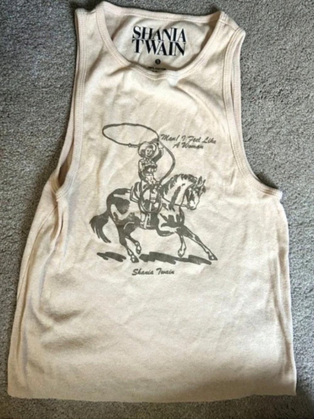 Shania Twain “Man! I Feel Like a Woman!” graphic muscle tank in size Small.